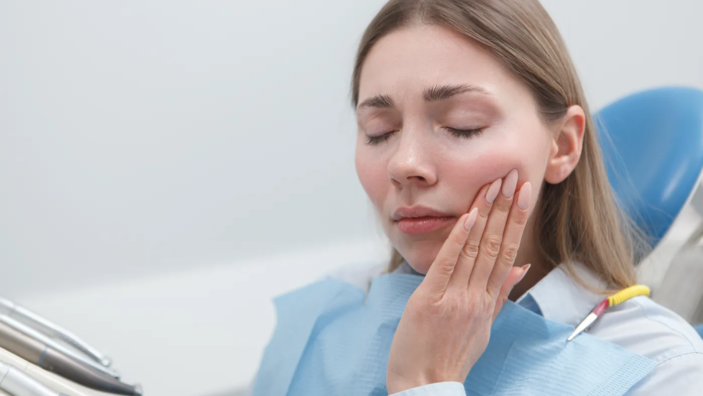 Cárie profunda como causa de dor de dente em Passos-MG
