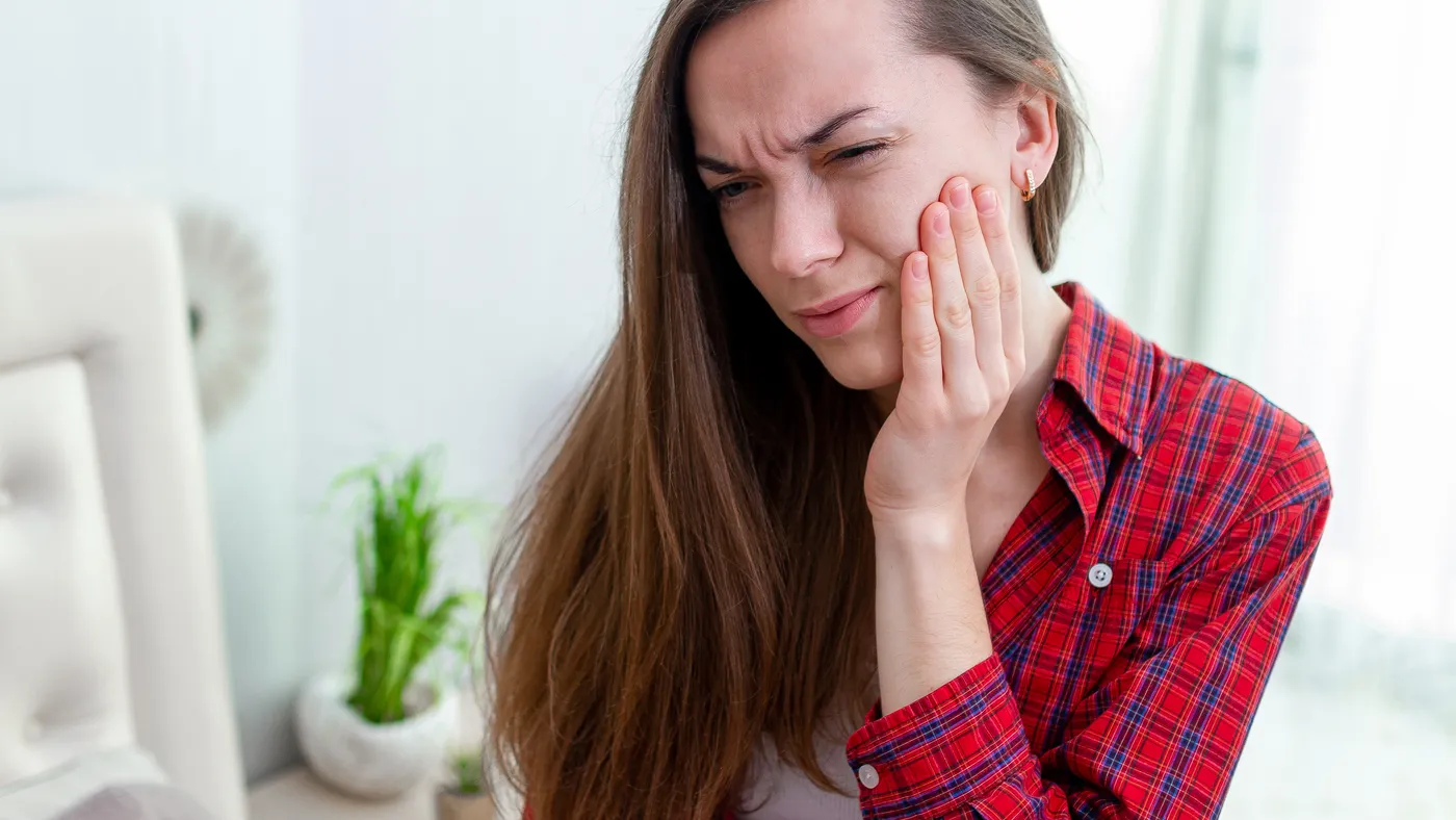 Sensibilidade dentária por retração gengival